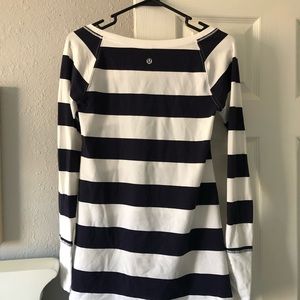 Lululemon long sleeved top